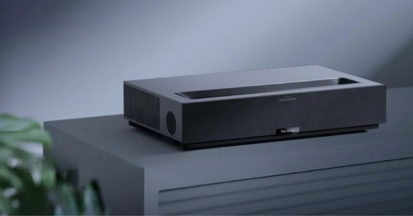at-Cinema Edge Ультракороткофо – обзор и цена Ultra Short Throw Laser Projector 4K